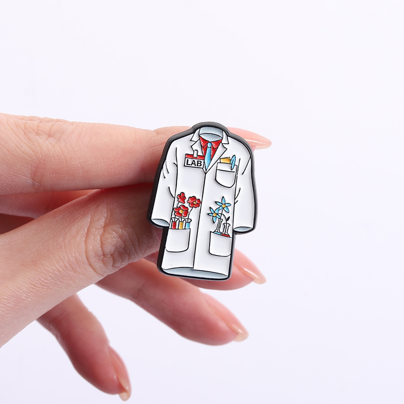 Эмалевые значки с цветочным уз – обзор и цена Lab Coat Medical